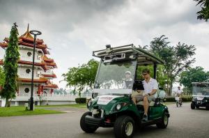 First driverless vehicles for public launched in Singapore