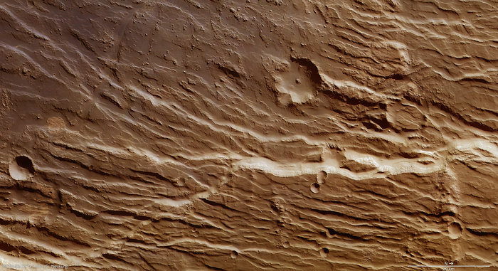 Chasms and cliffs on Mars node full image 2