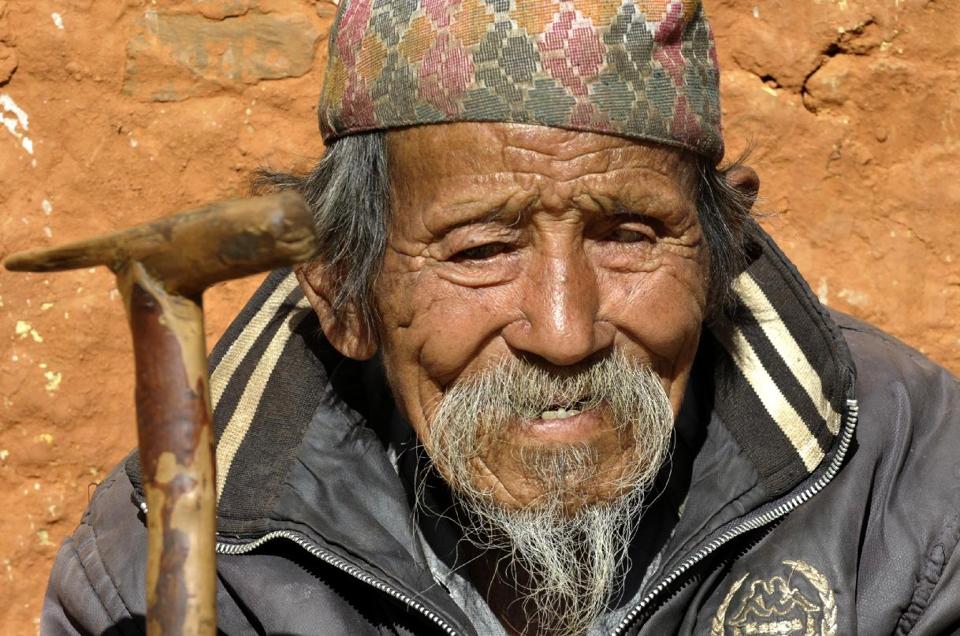 Last of Nepal’s car porters recalls life without roads