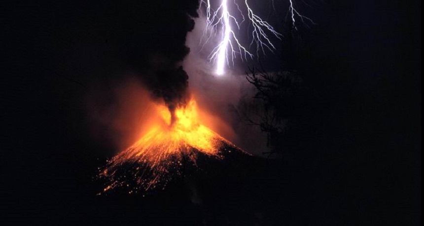 Volcanic spark zaps ash to glass