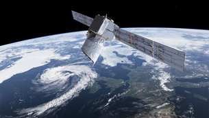 Chasing polar winds with laser