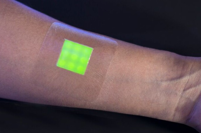 Color-changing bandage could aid in…