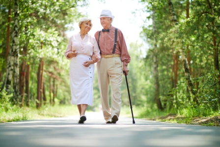 Slow Walking Speed May Signal Amyloid Buildup in Older Adults