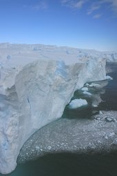 Antarctic ice safety band at risk