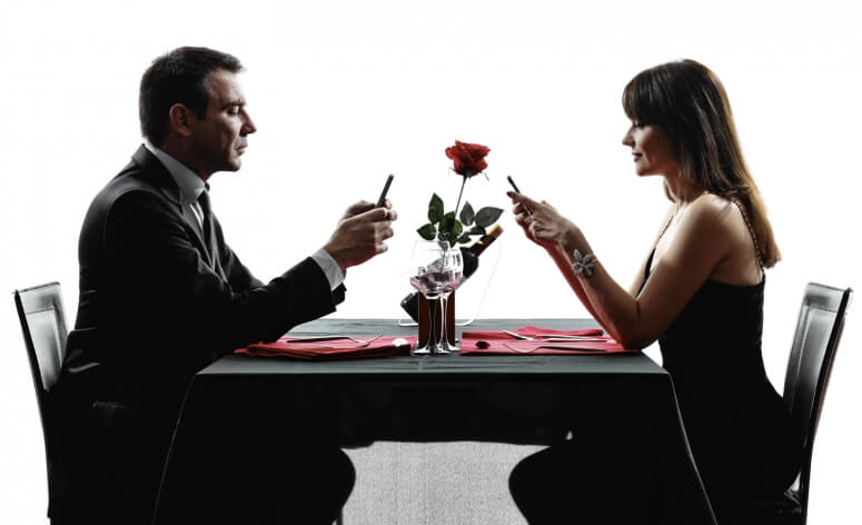 Mobile communication keeps couples who…