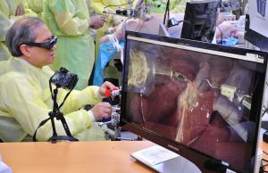 World’s first internally motorized minimally invasive surgical robotic system