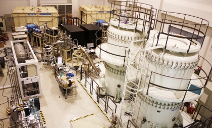 Atomic ‘re-packing’ behind metallic glass mystery