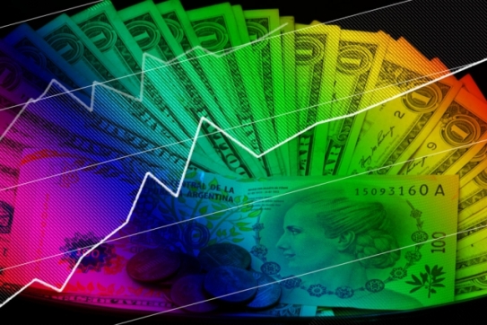 A new study co-authored by an MIT economist reveals that people have a haphazard approach to assessing inflation. Image: Christine Daniloff/MIT