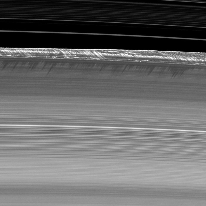 Saturn’s B ring peaks