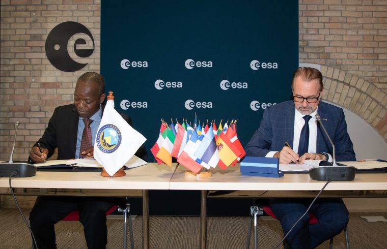 Signature ESA ASECNA 29 06 2022 pillars
