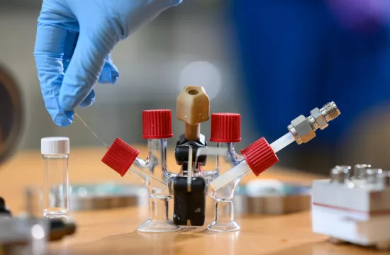 MIT Liquid Sodium Fuel Cell 01 press 0