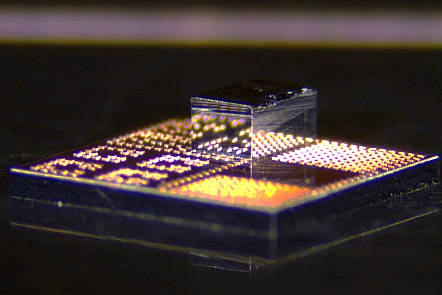 New 3D chips could make electronics faster and more energy-efficient 2 MIT HetergenIntegrate 01 press 0