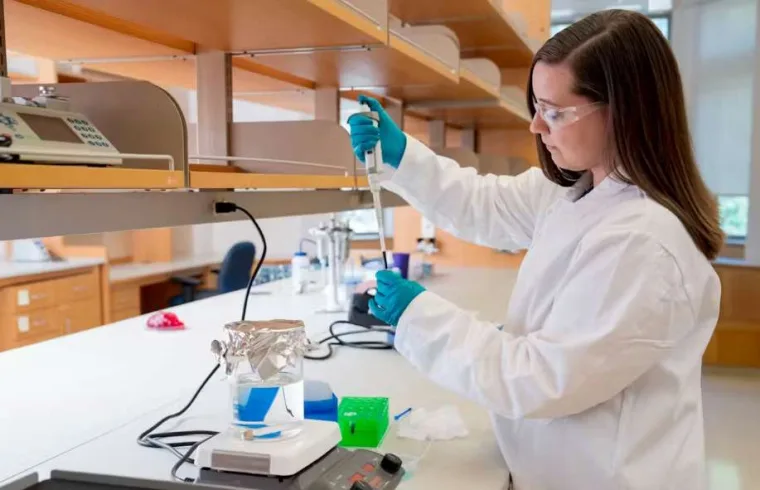 Anna Goestenkors a doctoral student in Alexandra Rutzs lab