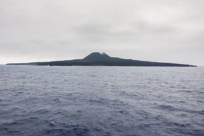 Volcanic ash may enhance phytoplankton growth in the ocean over 100 km away