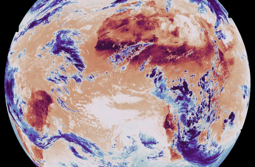 Europe’s new weather satellite beams back first images