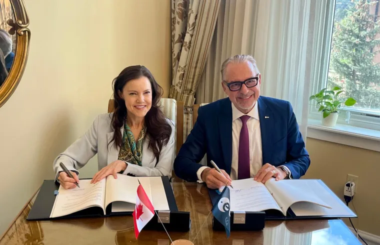 ESA and CSA sign the General Security of Information Agreement GSOIA pillars