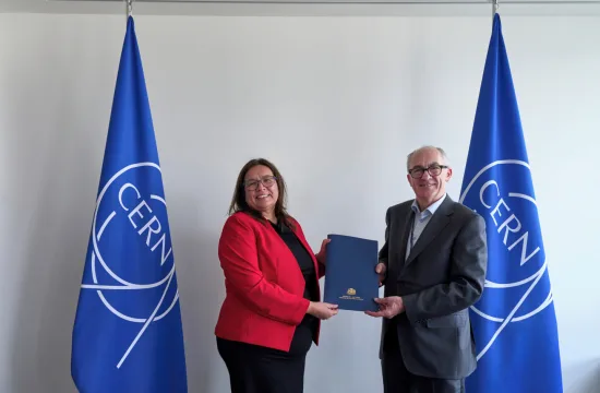 chile becomes associate member of cern