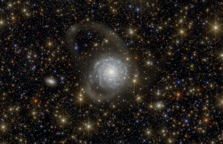 Simulated Arrakihs mock image of a galaxy halo. Credit Alex Camazon IEEC AMC